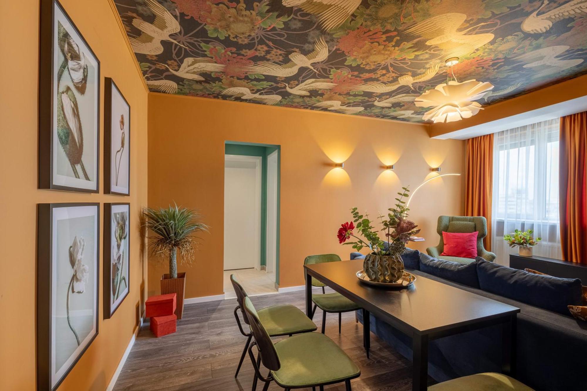 Holt - Lucky Cranes Apartment Bucharest Exterior photo